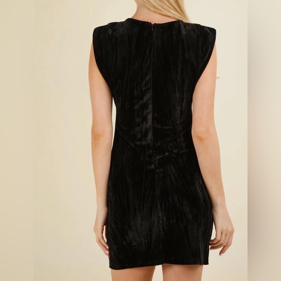 Velvet Holiday Mini - Picture 3 of 4